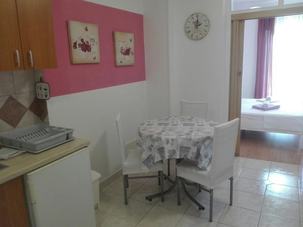 Apartments Vodopija 300M To The Beach Sveti Filip i Jakov Zewnętrze zdjęcie