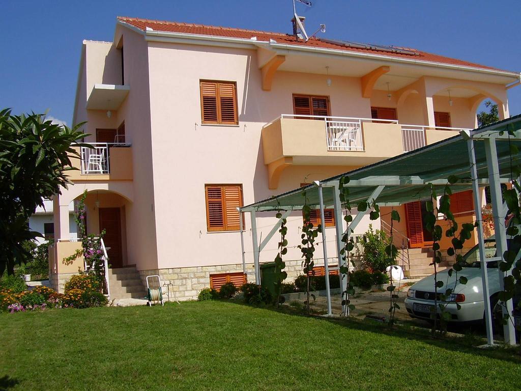 Apartments Vodopija 300M To The Beach Sveti Filip i Jakov Pokój zdjęcie