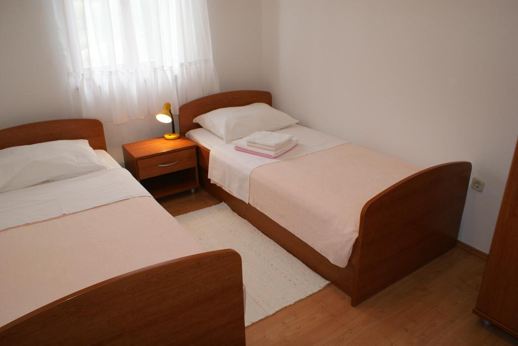 Apartments Vodopija 300M To The Beach Sveti Filip i Jakov Pokój zdjęcie