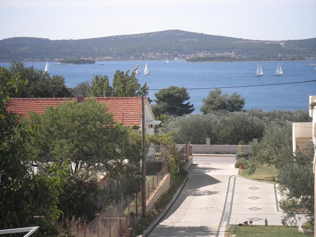 Apartments Vodopija 300M To The Beach Sveti Filip i Jakov Pokój zdjęcie
