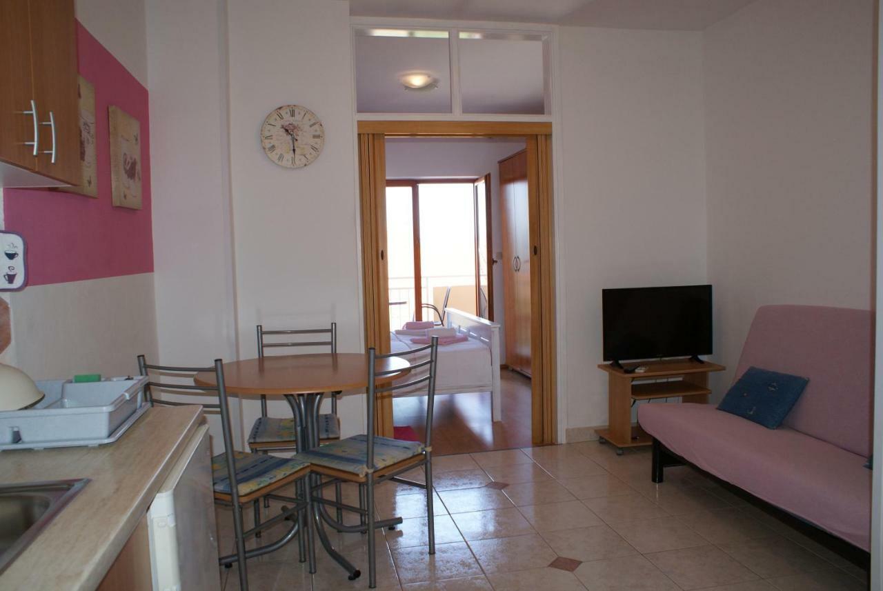 Apartments Vodopija 300M To The Beach Sveti Filip i Jakov Zewnętrze zdjęcie